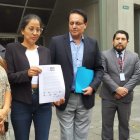 Denuncia. Los legisladores Sofía Sánchez, Gisella Molina y Fernando Villavicencio, luego de salir de la Fiscalía en donde presentaron su denuncia.