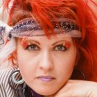 Cyndi Lauper fue pionera en imponer una moda desenfadada y estrafalaria a inicios de la década del 80.