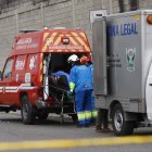 Familiares de la víctimas se acercaron hasta el lugar de los hechos.