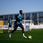 Paul Pogba, volante francés de la Juventus, espero volver pronto al campo de juego.