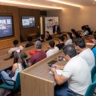 Jornada. Las conferencias virtuales se realizan los lunes.