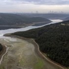 El nivel de agua en las presas ha caído en las últimas semanas por la temporada otoñal sin lluvias al oeste de Turquía.