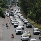 Hecho. Frente al tráfico, la ciudadanía exige obras seguras para cruzar.