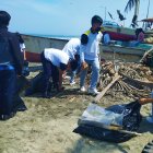 Acción. Los estudiantes se sumaron a la minga que se hizo en el cantón.