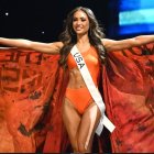 Durante su presentación en traje de baño, la nueva Miss Universo.