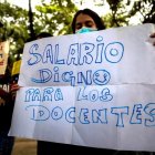 Sindicatos de docentes y ONG de Venezuela denunciaron este domingo, Día del Maestro en el país, una situación laboral "alarmante"