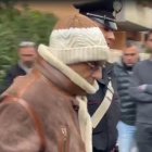 Imagen cedida por la policía italiana de la detención de Matteo Messina Denaro.