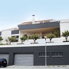 Aunque la casa fue puesta en venta, tanto Shakira como su familia política comparten los predios de la vivienda.