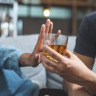 Evidencia. En España mucha gente cree que beber alcohol es saludable o es parte de una dieta equilibrada.