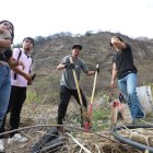 Actividad. Estudiantes y vecinos participaron en la jornada.