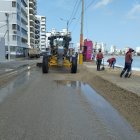 Diez cuadras del malecón quedaron llenas de conchilla este 18 de enero.