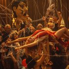 Escándalos y excesos quedan plasmados en esta película dirigida por Damien Chazelle.