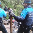 El personal efectuó una acción para el control de armas blancas y drogas