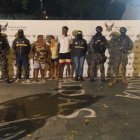 Presentación. La policía presentó este viernes a las personas que estarían implicadas en el asesinato.