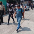 Balzar. La policía buscaba las posibles rutas de escape de los asesinos.