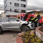 El irrespeto a la señales de tránsito generó un choque en el sector de La Floresta.