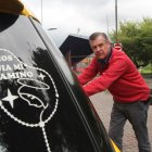 Páez es abogado, licenciado en Ciencias Jurídicas y doctor en Jurisprudencia. Nació en Ibarra y tiene 56 años. En su carrera política fue viceprefecto, diputado, asambleísta y candidato a la Vicepresidencia del Ecuador