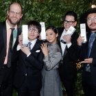 Integrantes del reparto del filme "Everything Everywhere All At Once", en una fotografía de archivo.