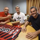 Pedro, delantero brasileño del Flamengo durante la firma de renovación.