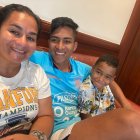 Marlene Martínez pudo entrar a la concentración de la Tri para pasar con su hijo Jeampaul Herrera, quien cumplió años.