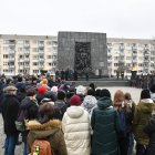 Polonia. Una ceremonia de conmemoración al pie del Monumento a los Héroes del Gueto, en la ciudad de Varsovia, este 27 de enero de 2023. ,  Monument to the Ghetto Heroes in Warsaw, Poland, 27 January 2023. The celebration of the International Holocaust Remembrance Day, organized by the Shalom Foundation and Stoleczna Estrada, is underway. (Polonia, Varsovia) EFE/EPA/Andrzej Lange POLAND OUT
