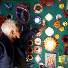 Taller. Está ubicado en Coronel Tálbot y Mariscal Sucre. Ahí exhibe parte de su trabajo.