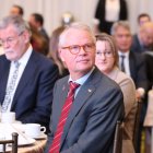 Philipp Schauer, embajador de Alemania en Quito, asistió a la reunión de trabajo con el los consejeros del CNE.