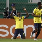 Justin Cuero (i), delantero de la Tri sub-20, que espera vencer a Brasil.