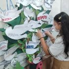 Los estudiantes hicieron dibujos donde expresaron sus anhelos de vivir en un ambiente libre de violencia.