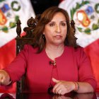 Los manifestantes peruanos piden la salida de la presidenta Dian Bouarte