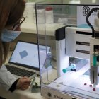 Este sistema permite elaborar medicamentos con dosis del principio activo personalizadas a cada niño y evita posibles errores en la administración.