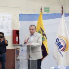 Escenario. El consejero del CNE, Jorge Cabrera, dio inicio al proceso.