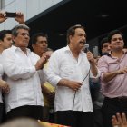El Oro. El PSC marchó por las calles de la ciudad de Machala.
CARLOS FALQUEZ BATALLAS, JAIME NEBOT Y CARLOS FALQUEZ AGUILAR.