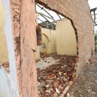 Guarida. Una de las casas abandonadas, donde los jóvenes se reúnen a consumir estupefacientes.