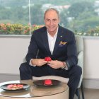 Miguel Eugene trabaja casi hace tres décadas en el mundo de la hoteleria.