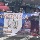En Guatemala, el 38 % de sus 18 millones de habitantes sobreviven con el cobro de remesas,