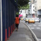 La ciudadanía, pese al temor, habla de la necesidad de que haya libertad para entrar y salir del área, teniendo como vecino al río.