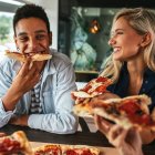 La pizza llegó a Ecuador alrededor de los años 80