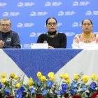 Atamaint apareció la noche del 9 de febrero junto a los consejeros Esthela Acero y José Cabrera.