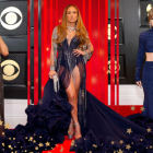 Paris Hilton, Jennifer Lopez y Taylor Swift desfilaron por la alfiombra roja destilando glamour