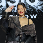 Rihanna en la conferencia de prensa de SuperBowl