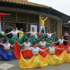 Danza. La danza y las tonadas están ligadas también a los amorfinos.