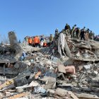 Equipos rescatistas realizan las labores