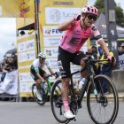 Richard Carapaz y su celebración tras coronarse campeón nacional en la prueba de ruta