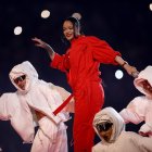 Las redes sociales han empezado a estallar por el embarazo de Rihanna.