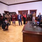 El presidente de la Asamblea, Virgilio Saquicela, ofreció una rueda de prensa luego de la reunión con Cucalón