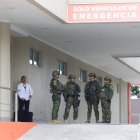 El exministro de Gobierno Francisco Jiménez, indicó que no se sabe si Lasso será intervendio en el páis o en el extranjero.