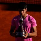 El # 2 del mundo celebra el título luego de 103 días sin tener competencia.