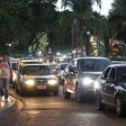 Hecho. En la avenida Las Monjas a diario hay múltiples quejas por el atasco generado en horas pico.