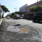 Bache que se ha formado en la calle Esmeraldas